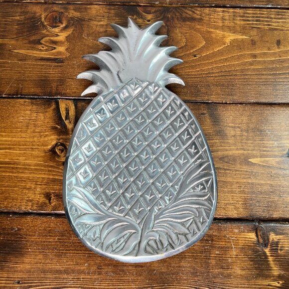 Vintage Pineapple-Shaped Pewter Decorative Tray Made In India - Picture 1 of 9